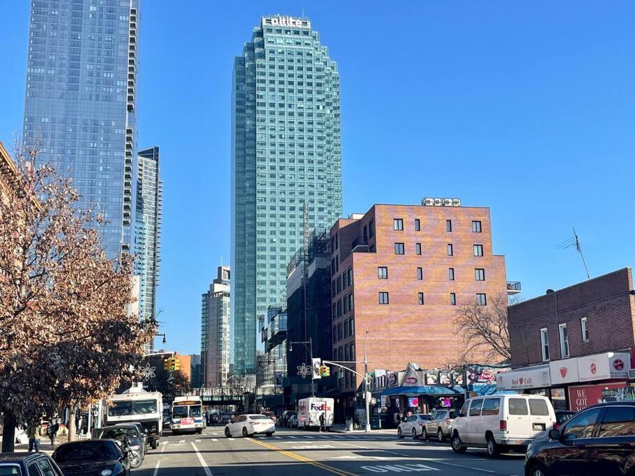 2 Bedrooms 1 Stop From Manhattan - Free Parking And First Floor ! Nova York